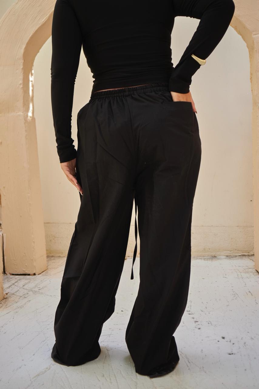 Relaxed Fit Trouser - Black